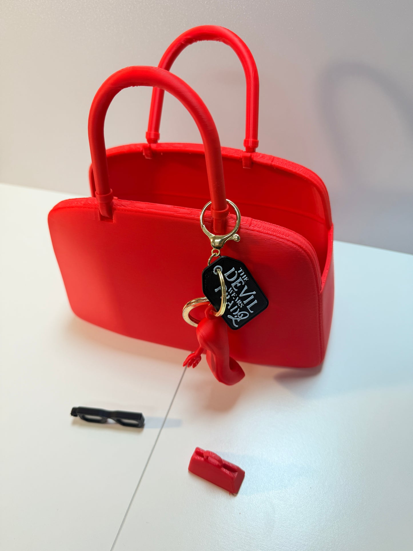 Set "Il Diavolo Veste Prada" in Stampa 3D – Borsa Organizer, Portachiavi e Accessori
