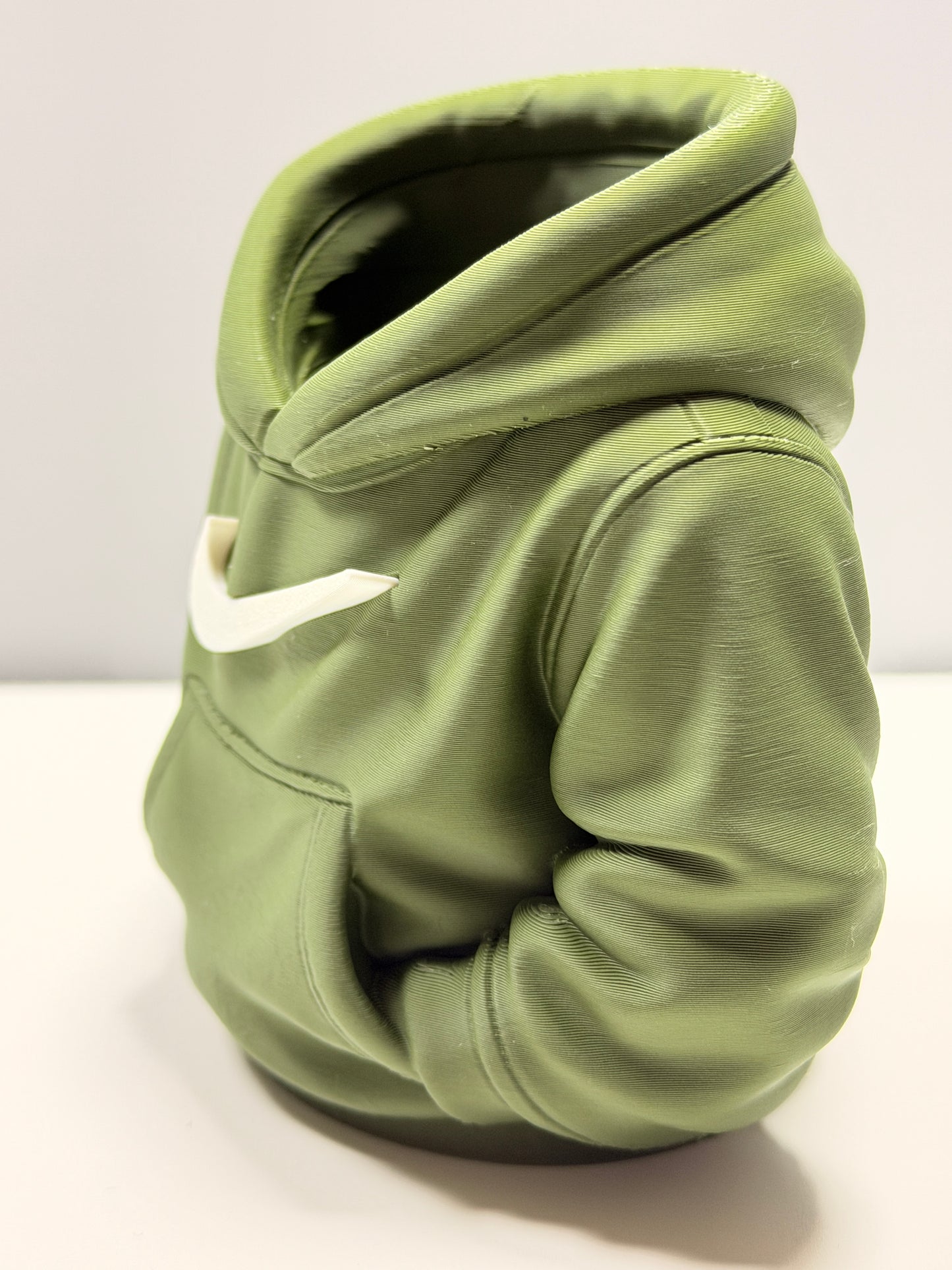 Portapenne / Vaso a Forma di Felpa Nike